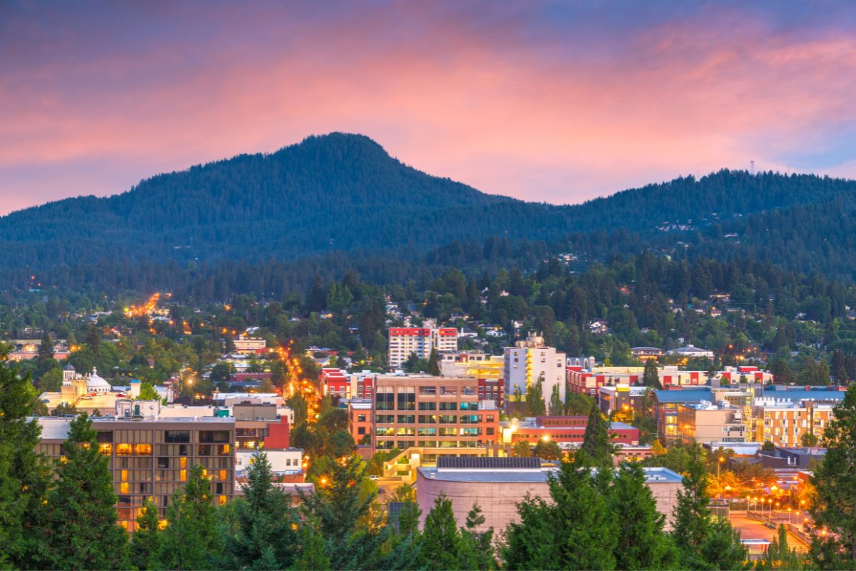 10 Of The Safest Cities In Oregon To Visit Or Live