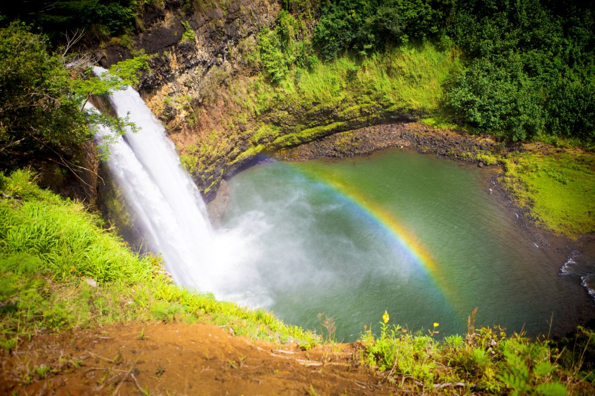 15 Best Waterfalls In Hawaii You Need To Visit